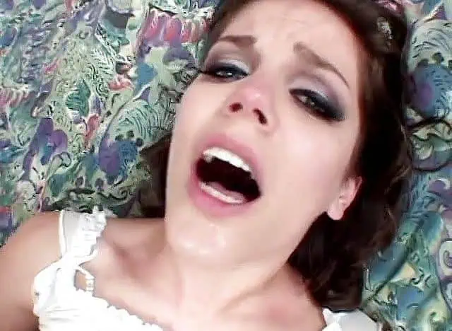 Lovely tits Bobbi Star in bed fucking and sucking two hard cocks