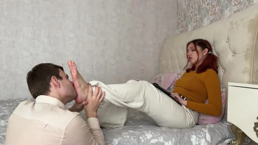 Foot Fetish Soap Opera! He wants to smell my feet!