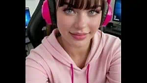 Rosie’s unreal blowjob — blue-eyed cutie (2 min)