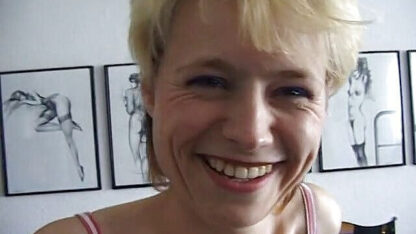 Blond slut has a great time at the casting